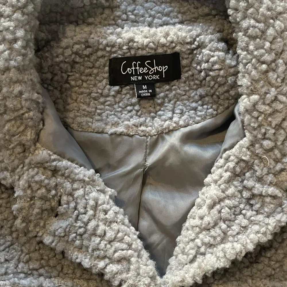 Coffee shop new york slate blue teddy jacket size medium - Picture 4 of 4